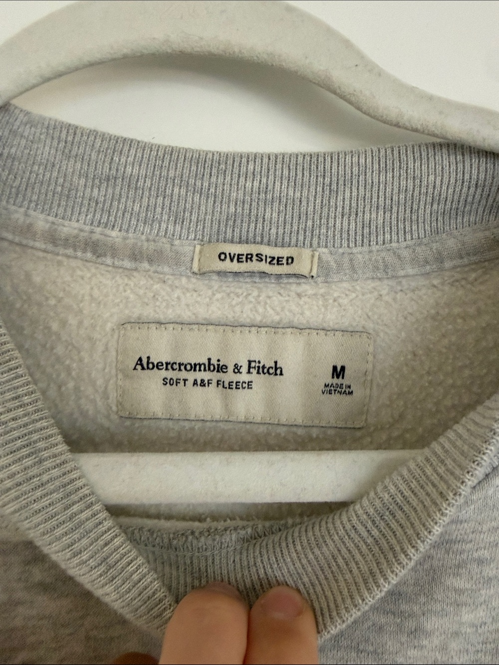 Abercrombie & Fitch Gray Scenic Graphic Crewneck Sweatshirt - Picture 4 of 8